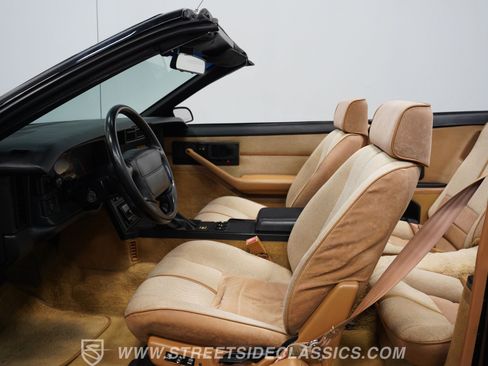 Used 1991 Chevrolet Camaro Z28 RWD image 39