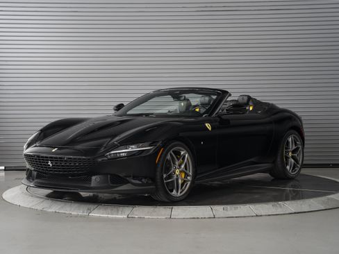 Used 2026 Ferrari Roma Spider RWD image 1