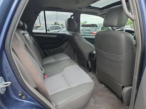 Used 2005 Toyota 4Runner SR5 AWD/4WD image 22