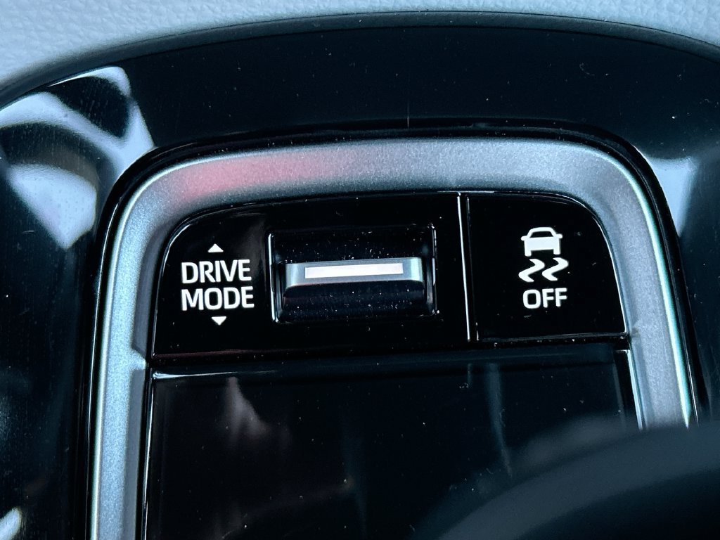 Used 2026 Toyota Corolla SE FWD image 33