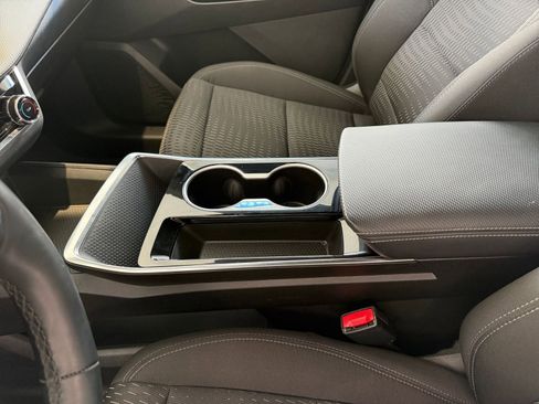 Used 2025 Chevrolet Equinox LT image 41