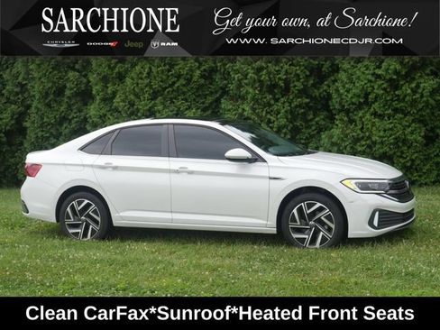 Used 2022 Volkswagen Jetta SEL FWD image 1