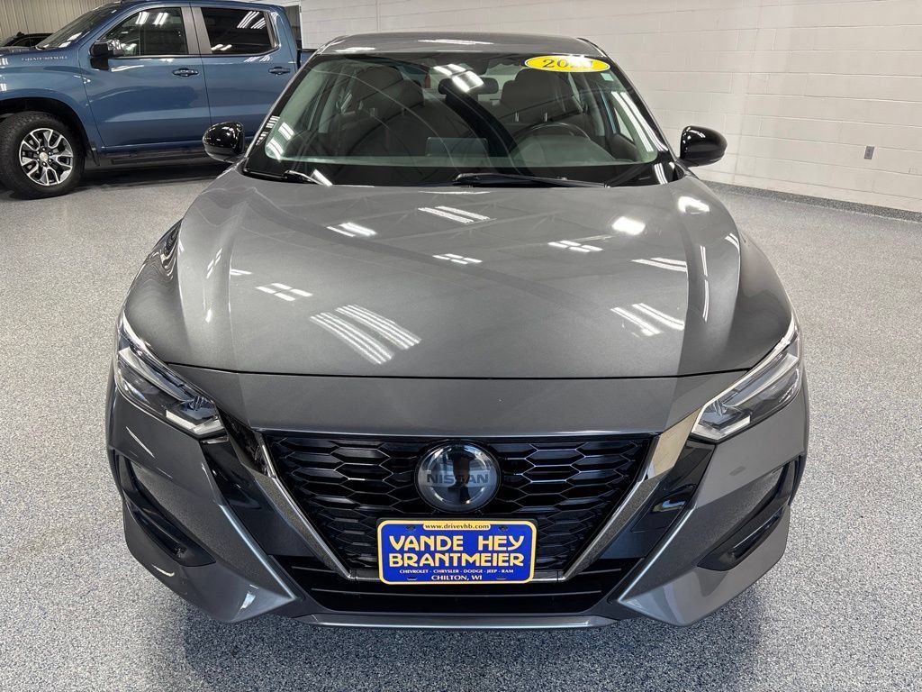 Used 2021 Nissan Sentra SR FWD image 2