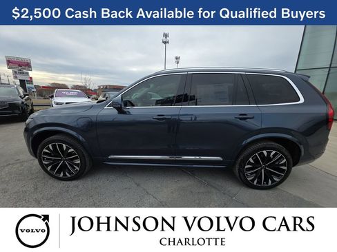 New 2026 Volvo XC90 T8 Ultra w/ Protection Package Premier image 8