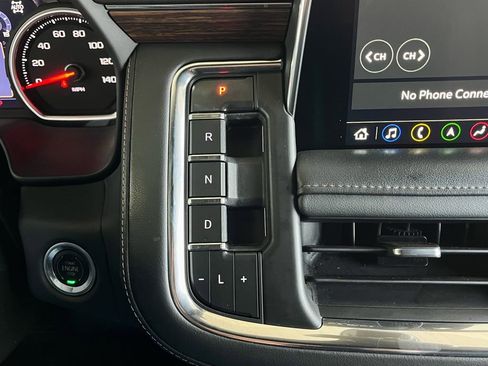 Used 2021 Chevrolet Suburban High Country w/ Premium Package image 25