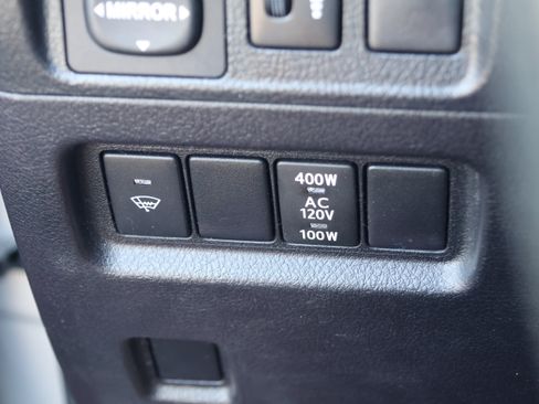 Used 2018 Toyota 4Runner SR5 Premium AWD/4WD image 15