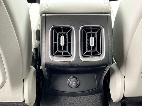 Certified 2025 Kia Sorento EX image 24