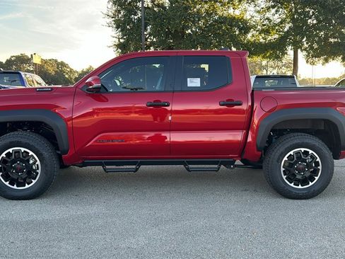 New 2025 Toyota Tacoma TRD Off-Road image 4