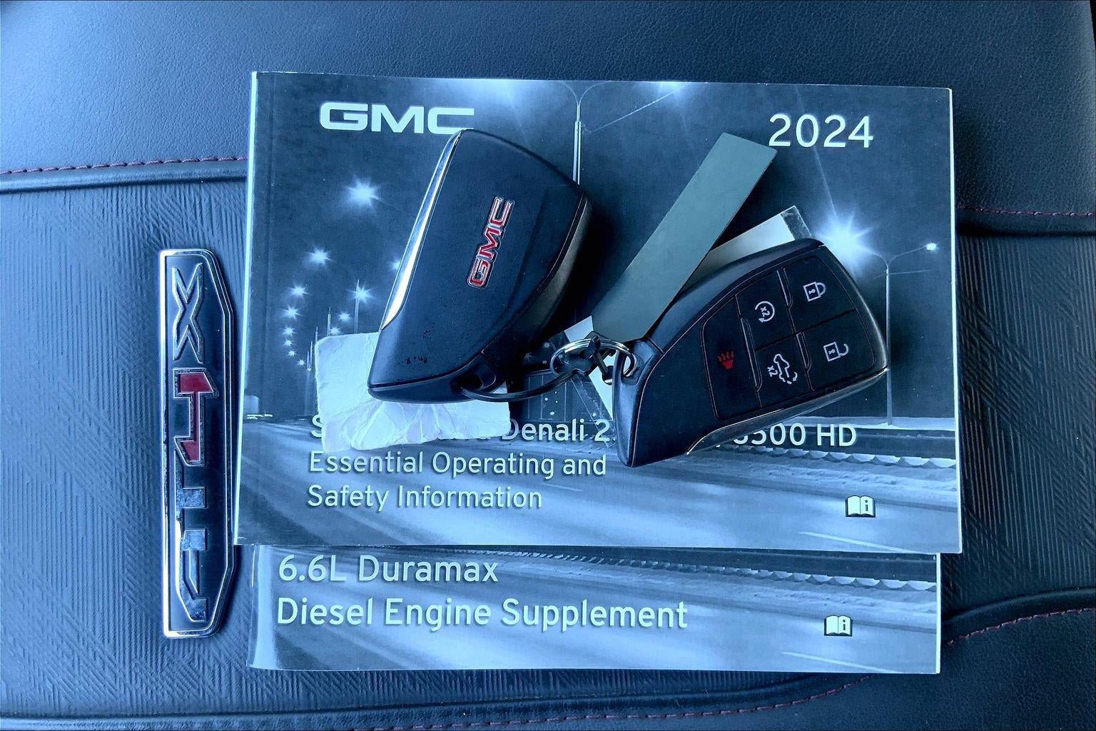Used 2024 GMC Sierra 2500 AT4X w/ AT4X AEV Edition AWD/4WD image 12