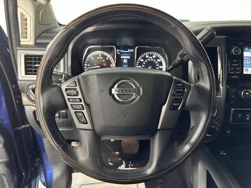 Used 2017 Nissan Titan Platinum Reserve image 18