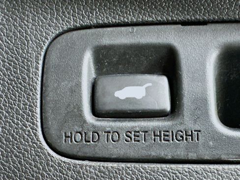 Used 2017 Honda CR-V Touring image 30