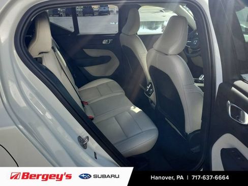 Used 2024 Volvo XC40 B5 Ultimate w/ Protection Package Premier AWD/4WD image 11