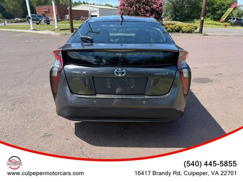 Used 2016 Toyota Prius Four w/ Advanced Technology Package FWD image 4