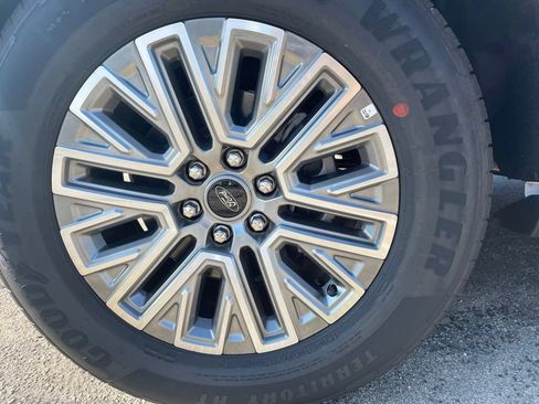 New 2027 Ford Expedition Max Platinum w/ Driver's Package AWD/4WD image 29