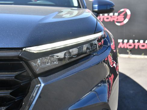 Used 2024 Honda CR-V EX-L image 11