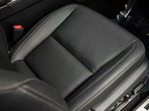 Used 2025 Lexus GX 550 image 27