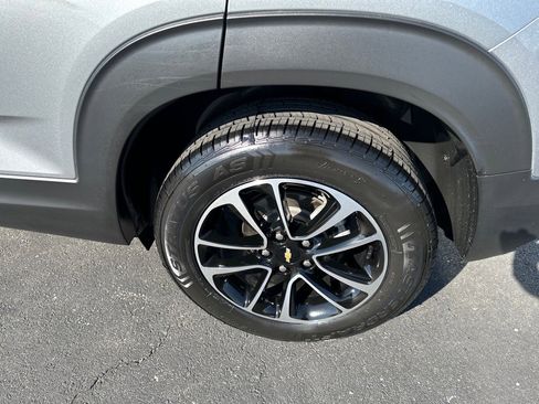 Used 2024 Chevrolet TrailBlazer LT image 9