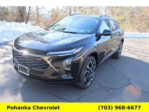 New 2026 Chevrolet Trax RS w/ Sunroof Package image 3