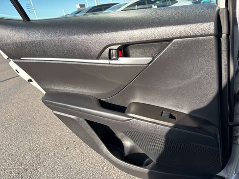Used 2023 Toyota Camry SE FWD image 15