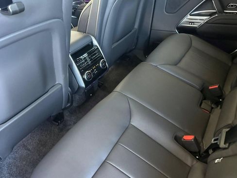 New 2026 Land Rover Range Rover Long Wheelbase SE AWD/4WD image 21