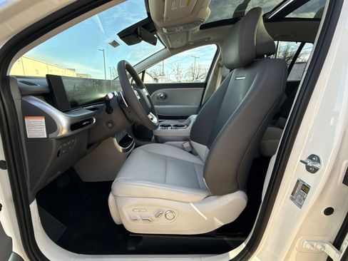 New 2026 Hyundai Ioniq 9 Limited image 13