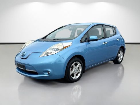 Used 2013 Nissan Leaf SV w/ LED & Quick Charge Pkg FWD image 5