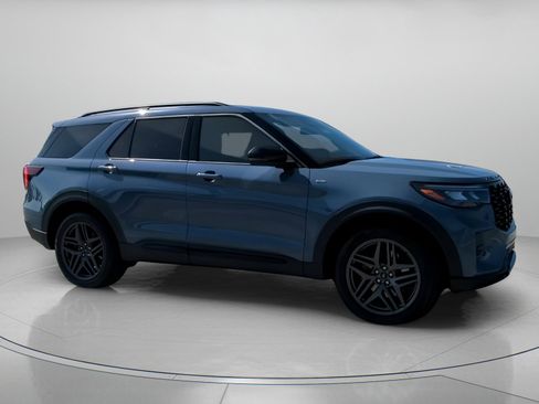 New 2026 Ford Explorer ST-Line image 37