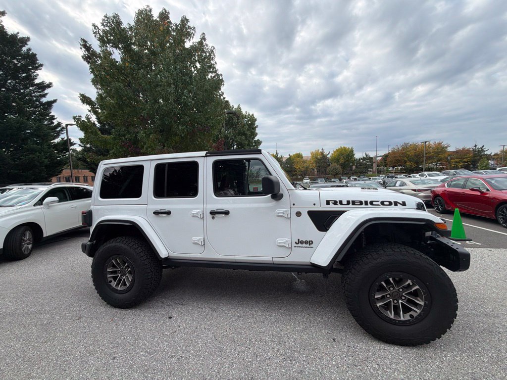Used 2024 Jeep Wrangler Unlimited Rubicon 392 AWD/4WD image 10