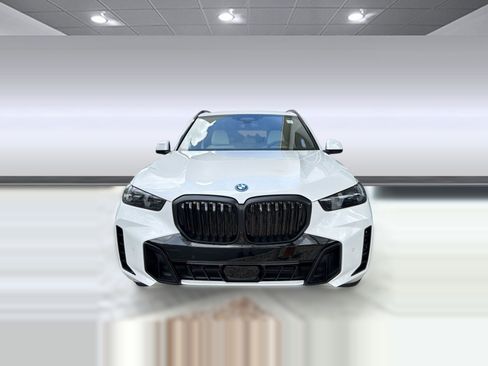 New 2026 BMW X5 xDrive50e AWD/4WD image 6