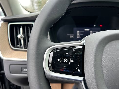 New 2026 Volvo XC60 T8 Ultra w/ Protection Package Premier AWD/4WD image 13