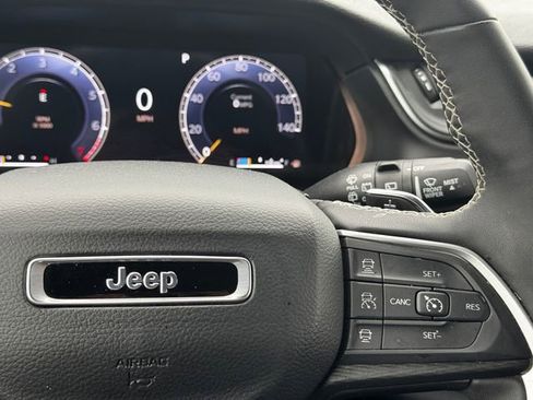 Certified 2024 Jeep Grand Cherokee Laredo X w/ Luxury Tech Group I AWD/4WD image 26