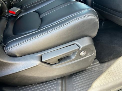 Used 2023 Honda Pilot Touring image 24