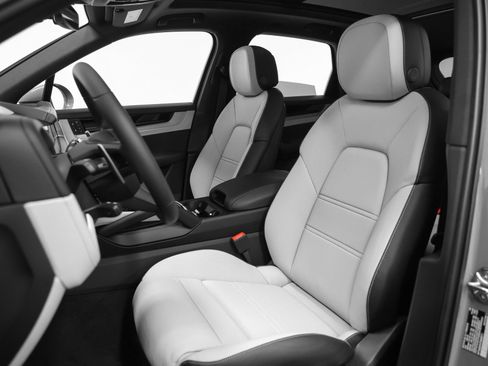 New 2026 Porsche Cayenne image 45