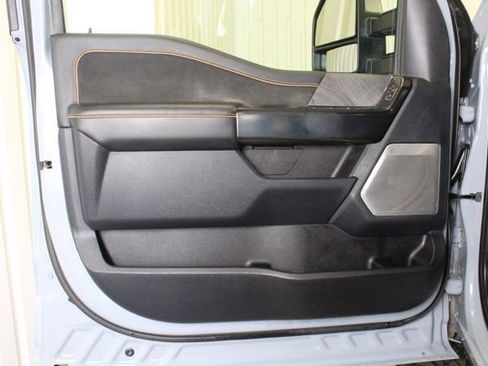 Used 2024 Ford F250 Platinum w/ Tremor Off-Road Package AWD/4WD image 9