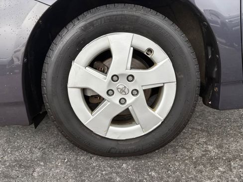 Used 2011 Toyota Prius Three w/ Navigation Pkg image 13