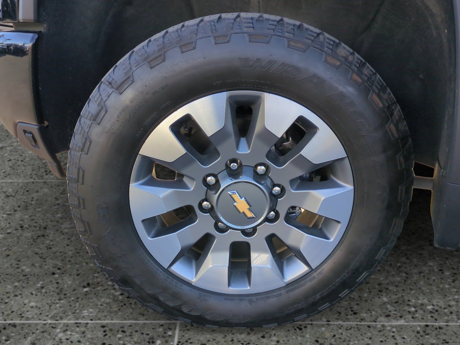 Used 2024 Chevrolet Silverado 2500 Custom w/ Custom Value Package AWD/4WD image 14