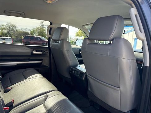 Used 2017 Toyota Tundra Limited w/ Limited Premium Package image 18