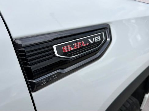 Used 2024 GMC Sierra 1500 AT4 w/ Technology Package AWD/4WD image 28