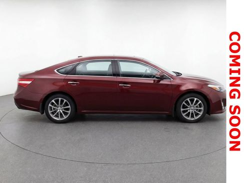 Used 2014 Toyota Avalon XLE Touring image 10