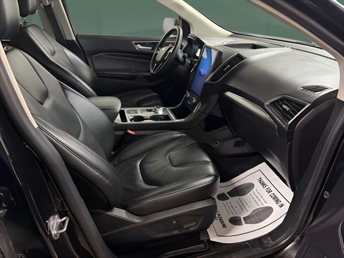 Used 2022 Ford Edge Titanium AWD/4WD image 15