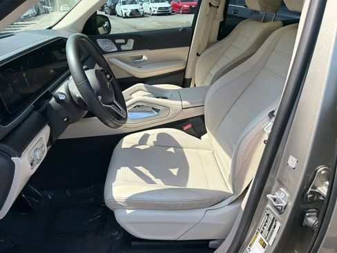 Used 2020 Mercedes-Benz GLS 450 4MATIC image 9