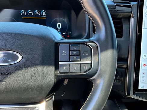 Used 2023 Ford Expedition Platinum image 14