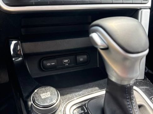 Used 2022 Kia Seltos S FWD image 32