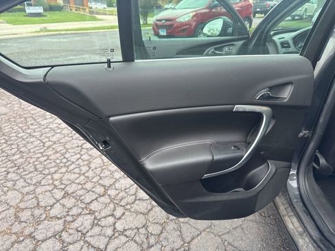 Used 2014 Buick Regal FWD image 18