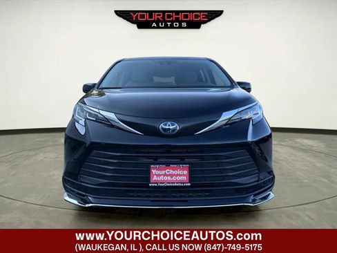 Used 2023 Toyota Sienna LE FWD image 8