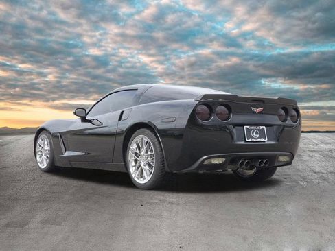 Used 2007 Chevrolet Corvette Coupe image 9
