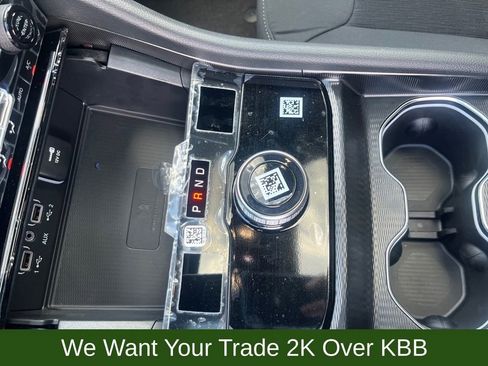 New 2025 Jeep Grand Cherokee Laredo X w/ Luxury Tech Group I image 14