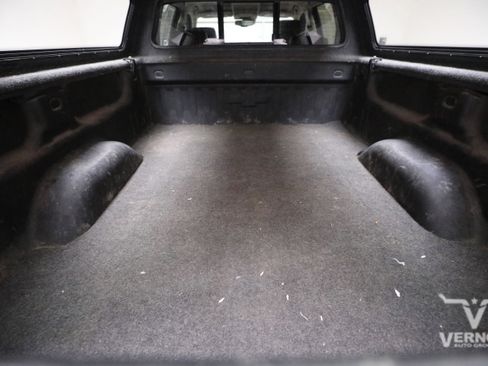 Used 2018 Chevrolet Silverado 1500 High Country image 13