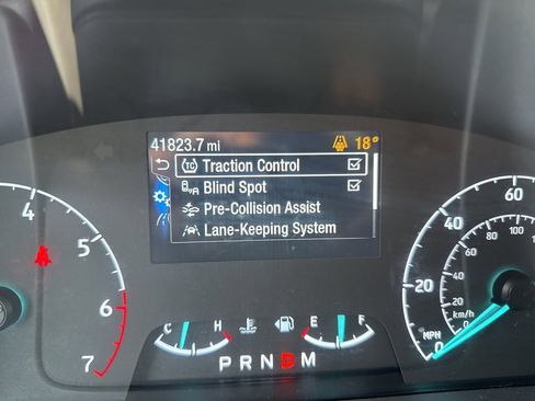 Used 2023 Ford Transit 350 XLT image 22