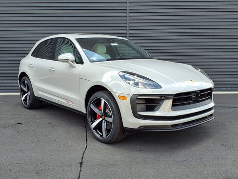 New 2025 Porsche Macan S image 34